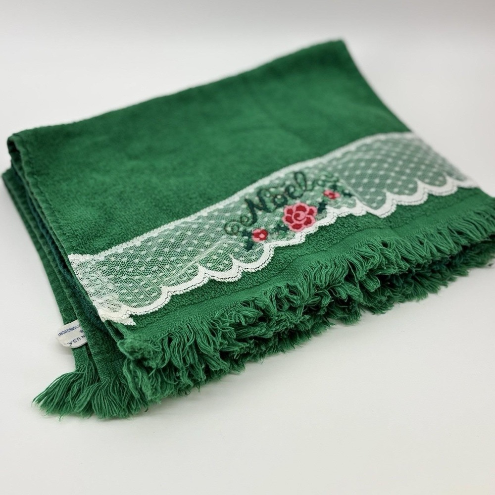 Vtg Lot Of 3 Green Christmas Finger Tip Hand Guest Towels Embroidered Noel Pooh‎